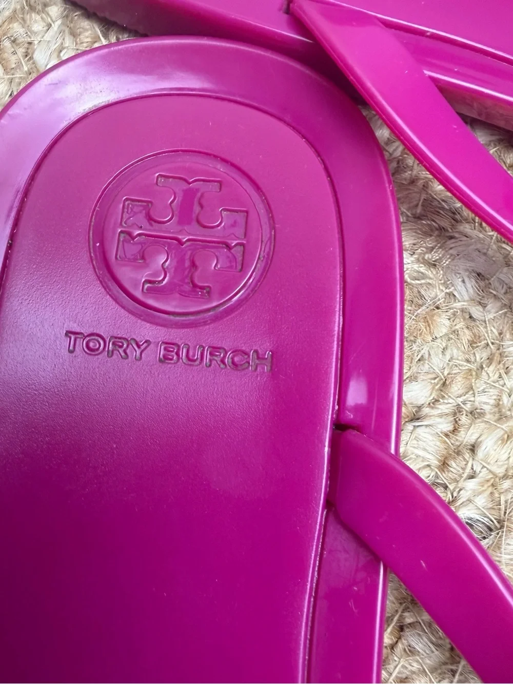 Tory Burch Women’s Bright Fuchsia Bow Jelly Thong Sandals
